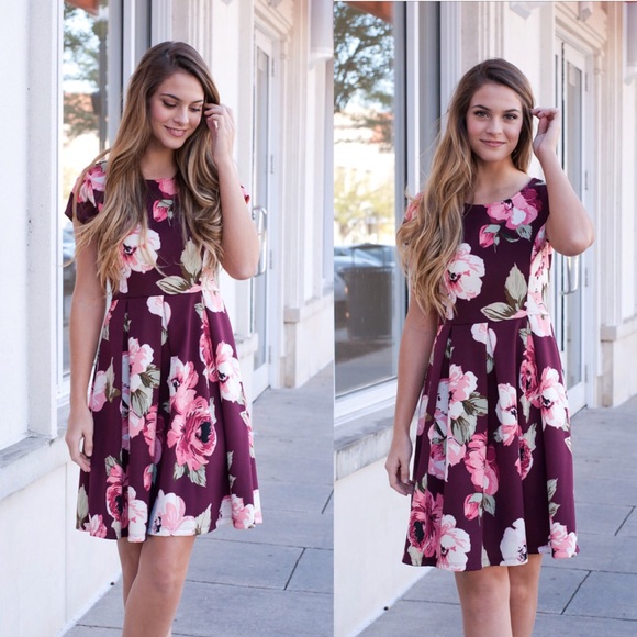 ❤️❗️Last 2! S-M Wine Floral Dress - Picture 2 of 7